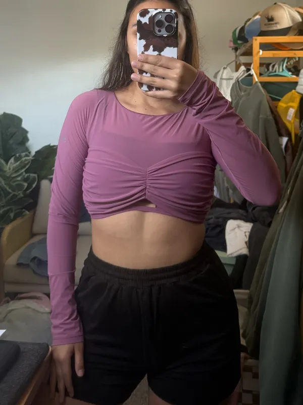 Alo Yoga Mesh Sheer Illusion Crop Top Best for size S/M - Image 2