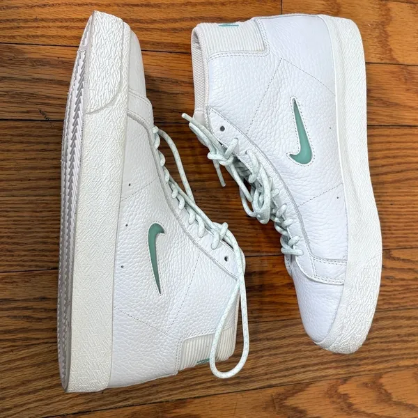 Nike SB‎ Blazer Mid Premium Sneaker Shoe White Glacier Women's size 7 - Image 5