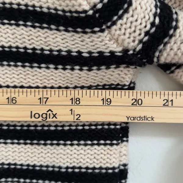 J. CREW Cable-Knit Mock-neck Pullover Sweater Size Small Stripe Jewel Buttons - Image 9