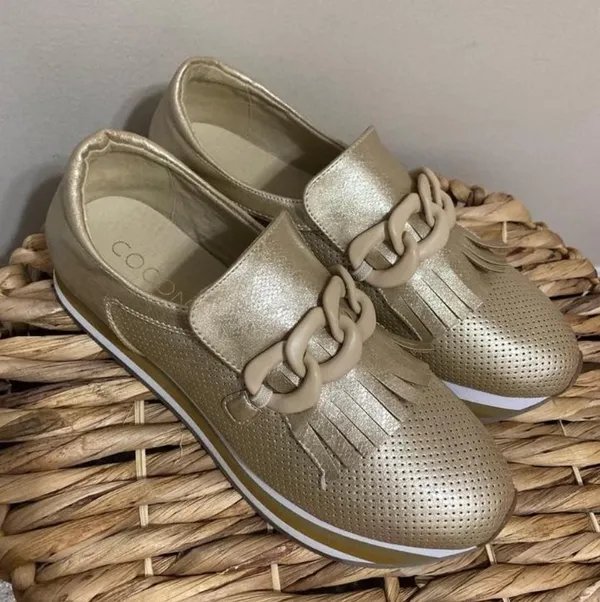 “Bess” Coconuts by Matisse Stylish metallic Sneakers! - Image 2