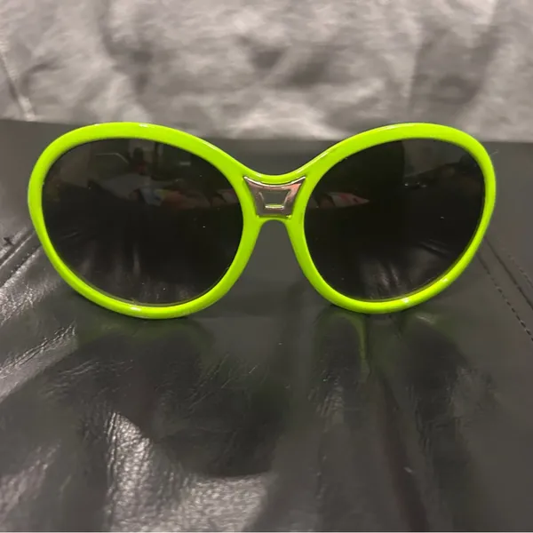 Lime Green Oversized Sunglasses - Image 15