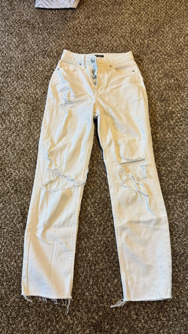 white jeans  - Image 2