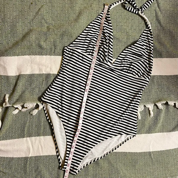 Old Navy•B&W Striped Halter One-Piece Sz XL - Image 3