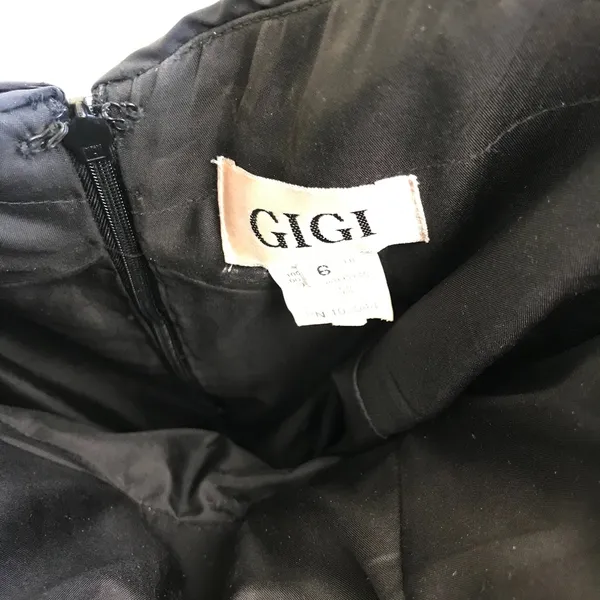 Gigi's Women's Size 6 Full Length Black Prom Dress - Image 4