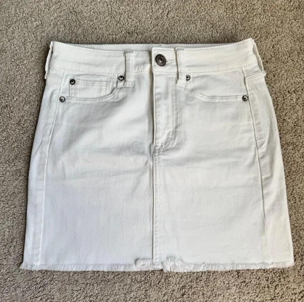 Super Stretch White Denim Mini Skirt - Image 2