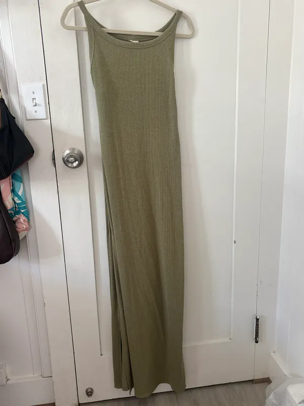 Long Green Dress Size M - Image 5