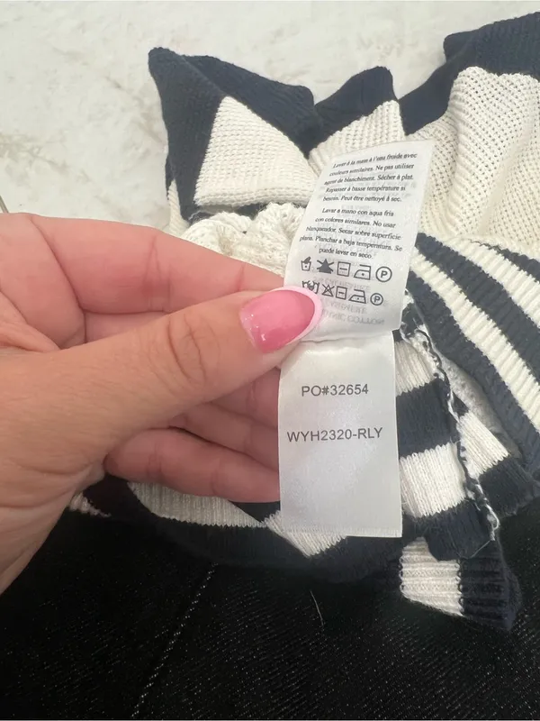 Faherty Cream Wrigley Throwback Sweater Size XS - Image 8
