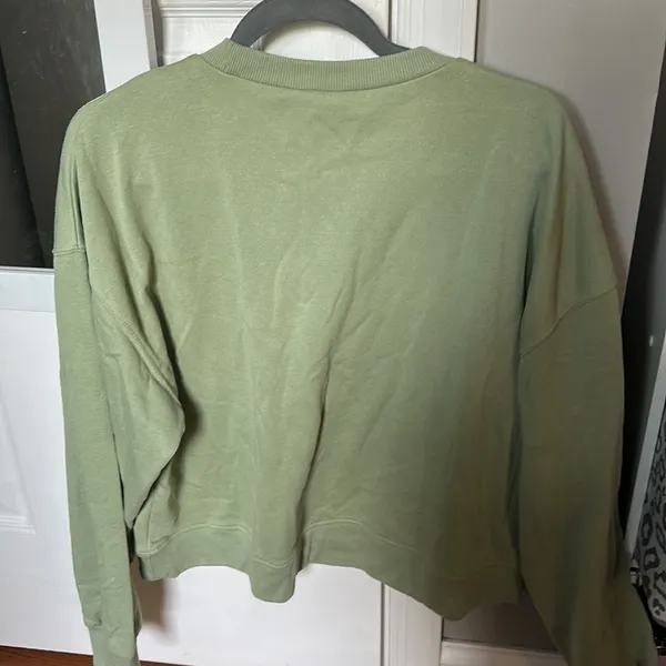 H&M Green Crew Neck - Image 2