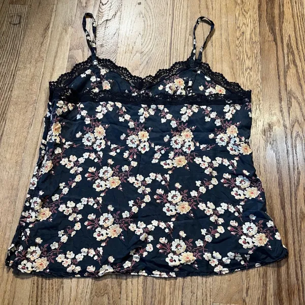 American Eagle Outfitters 100% Silk Floral Lace Trim Cami Tank Top Black Size 14 - Image 7