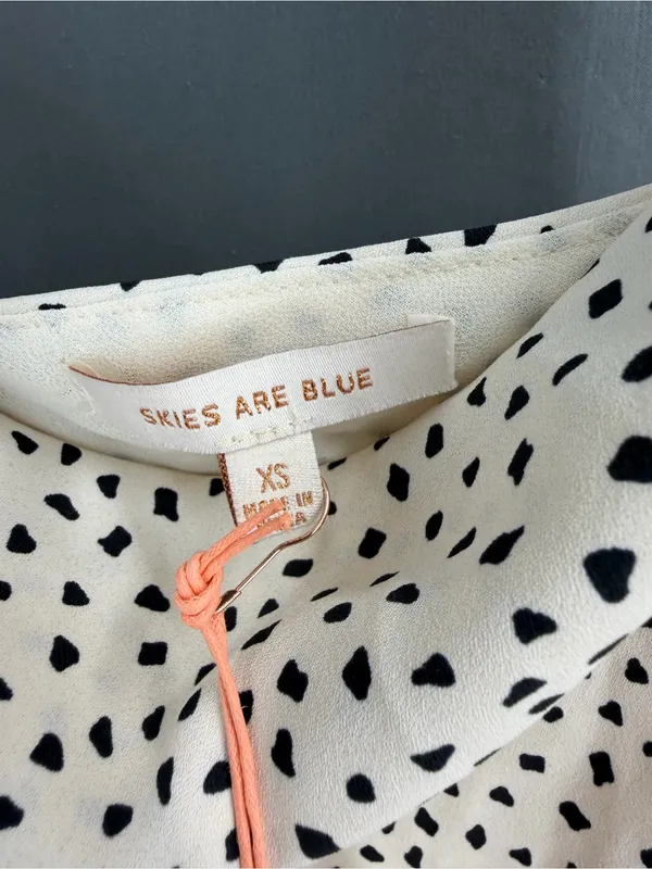 Skies are Blue NWT Adjustable Speckled Drape Sleeveless Satin Tank Top - Image 5