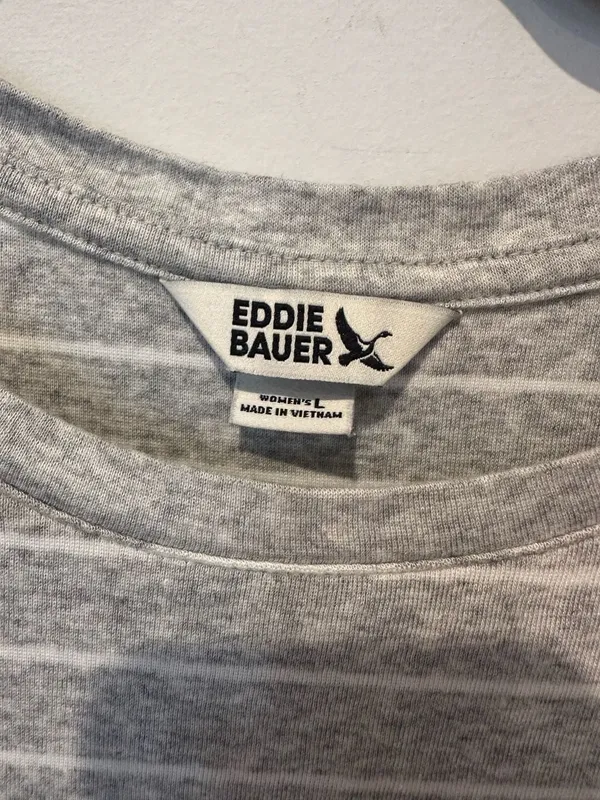 Eddie Bauer Women's Gray White Striped Long Sleeve Crewneck Tee Size L - Image 3