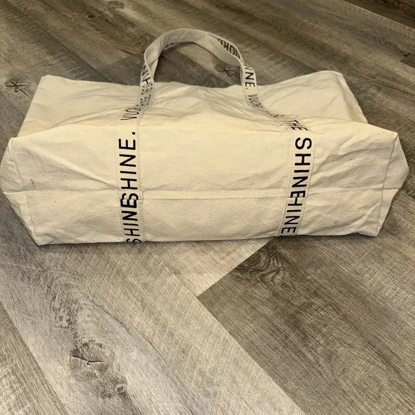 Vuori Rise And Shine Limited Edition Large Tote Bag, Viral Bag 2025! NewReusable - Image 3