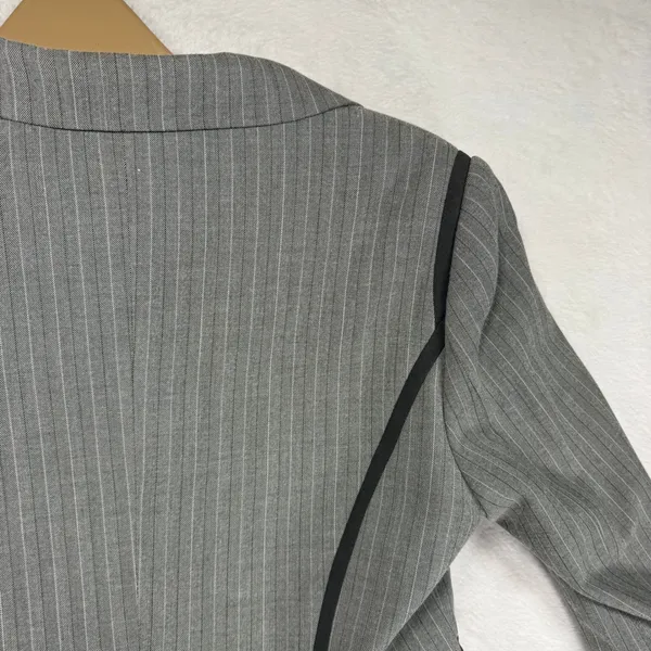 Jessica McClintock 8 Pinstripe Grey Blazer Black Trim Tailored Office Career Y2K - Image 8