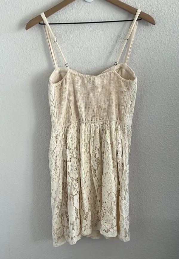 Abercrombie & Fitch Lace Cream Mini Dress Underwired Lined Medium - Image 2