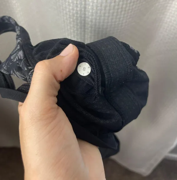 Lululemon Sports Bra (8) - Image 12