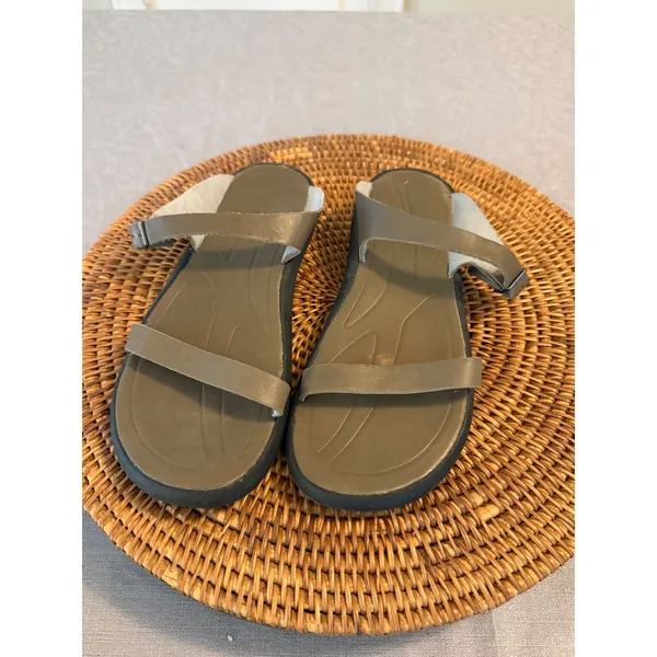 Columbia Kyra Vent II Sandals Womens 9 Olive Green‎ Leather Strappy BL4542-023 - Image 2