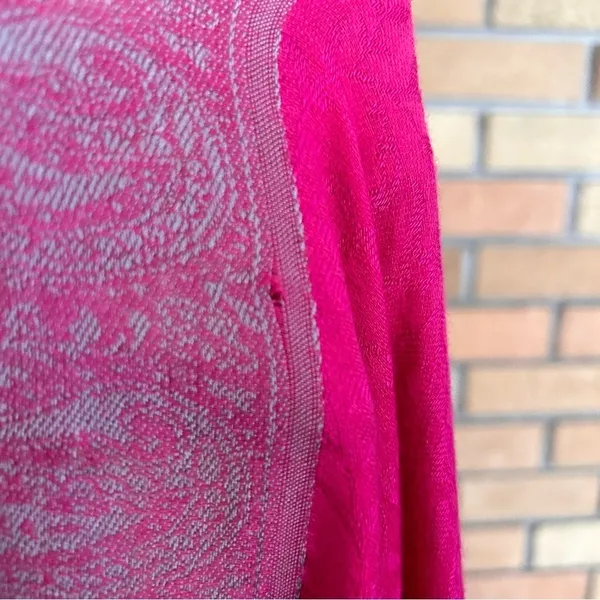 Cashmere Boho Pink Paisley Printed Scarf Wrap Shawl Fringe 70x23” READ - Image 4