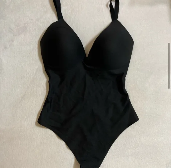 SKIMS Body Ultimate Bodysuit M - Image 5