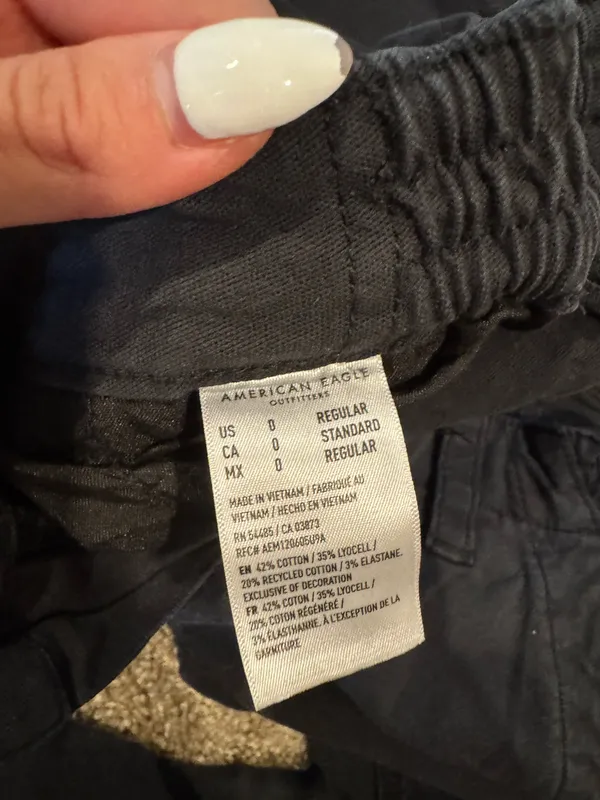 American Eagle Cargo Pants - Image 6