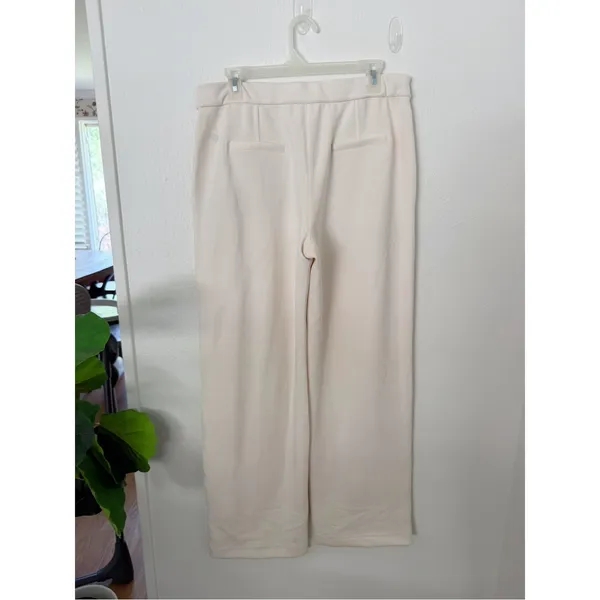 Lululemon Softstreme Pintuck Pants Sz L - Image 3