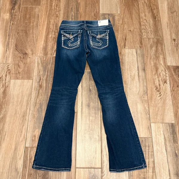 Silver Jeans Co Suki Surplus Mid Rise Bootcut Jeans - Image 6