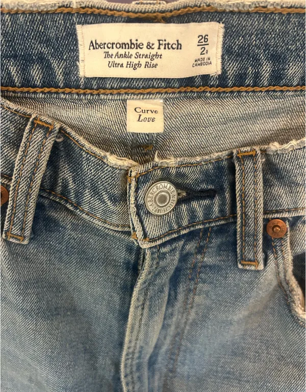 Abercrombie Jeans Curve Love Ankle Straight Ultra High-Rise - Image 4