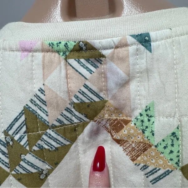 Universal Threads Quilt Quilted Cream Colorful Crew Neck Sweater Top Pullover - Image 7