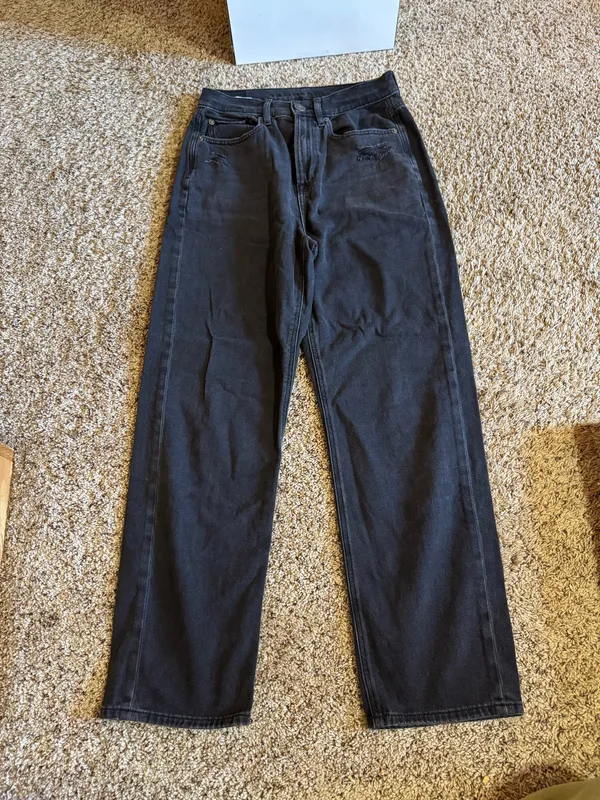 American Eagle Mom Jeans - Image 2