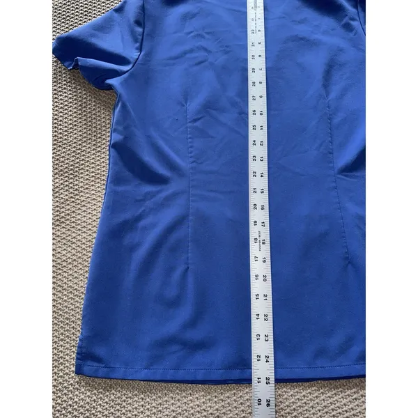 Figs Women's‎ Technical Collection Catarina Pocket Scrub Top Blue Size Small - Image 6