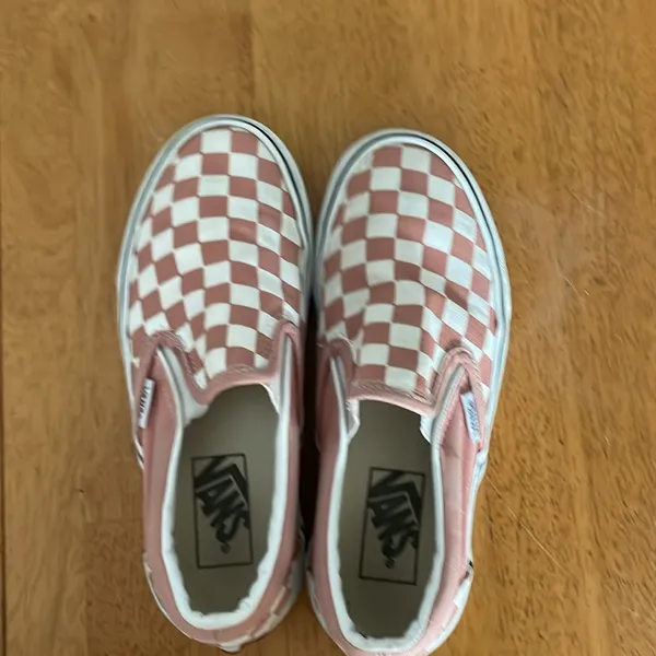 Vans classic slip on off the wall sneakers - Image 3