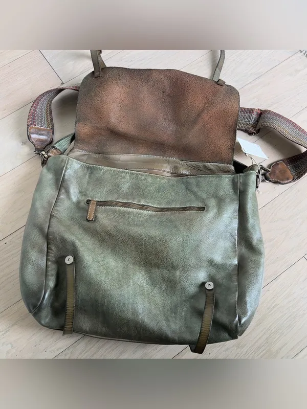 Free People We The Free Benton Messenger Bag in Olive Green - New w/ Flaw - Image 8