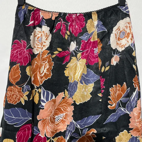 New Band of the Free Floral Print Lace Slit Slip Midi Skirt Black Multi Size XS - Image 8
