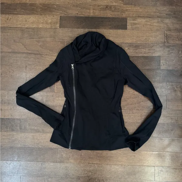 Lululemon black Bhakti Yoga activewear Pilates yoga Jacket (First Release) 6 - Image 2