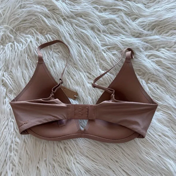 Skims Wireless Super Push up Bra Sienna Size 32D - Image 5