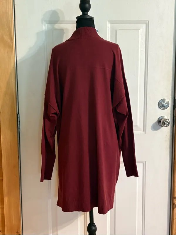 Steve Madden Oversized Mock Neck Sweater Dress in Deep Wine size Large NWT - Image 4
