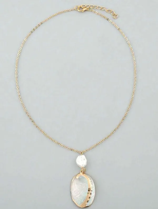 Faux pearl with metallic edge shell necklace Gold - Image 2