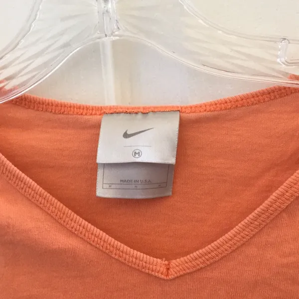 FINAL MARKDOWN Ladies Nike tee medium - Image 5