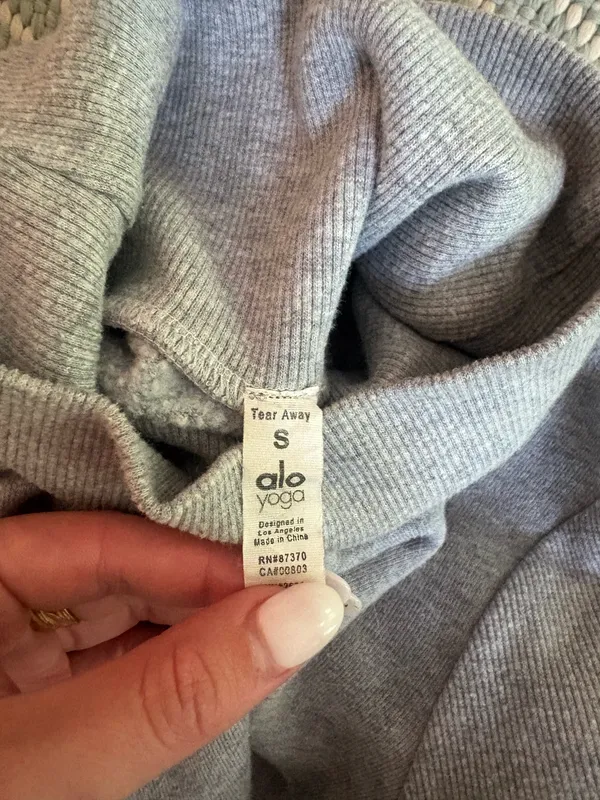 Alo Yoga Turtleneck - Image 2