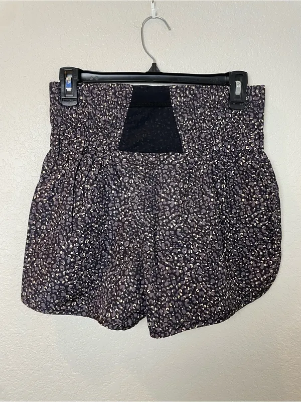 FP Movement by Free People Purple Leopard Athletic Shorts w Elastic Waist Sz M - Image 7
