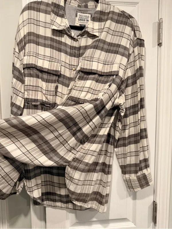 American Eagle Size XL Seriously Lived-In Gray Plaid Flannel Shirt Pearl Snap - Image 8