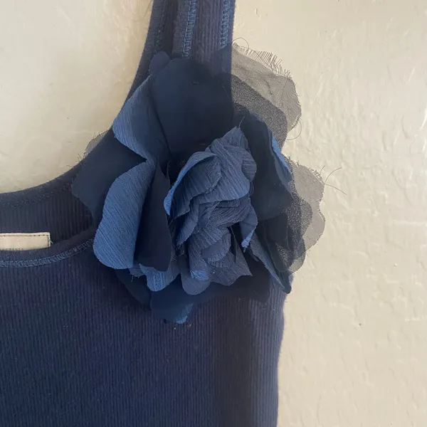 Y2K Hollister Tank Top Womens Sz Medium Floral Applique Bella Swan Navy Goth - Image 3