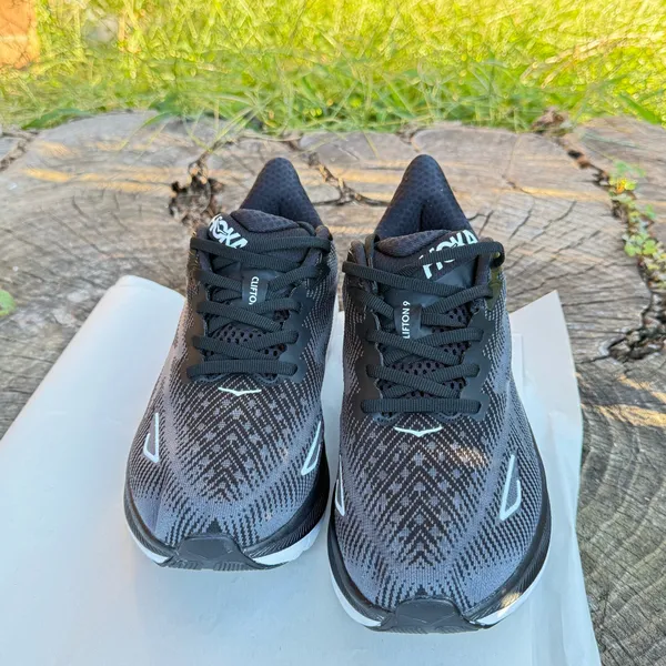 Hoka One Clifton 9 men’s Running shoes size 7 - Image 2