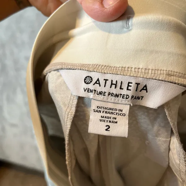 Athleta Venture Printed Athletic Pants‎ Size 2 Gray & White Women's - Image 4