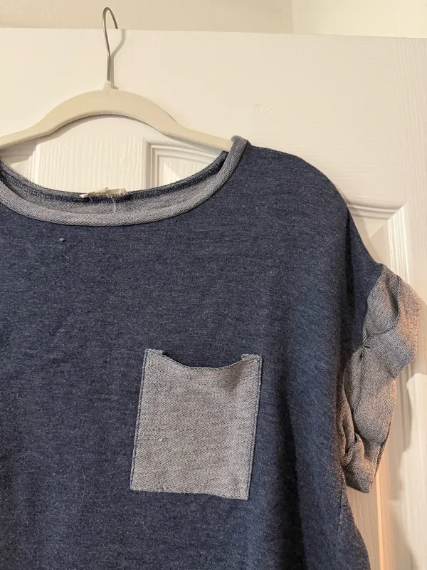 Blushing Heart Top Blue Size M - Image 2