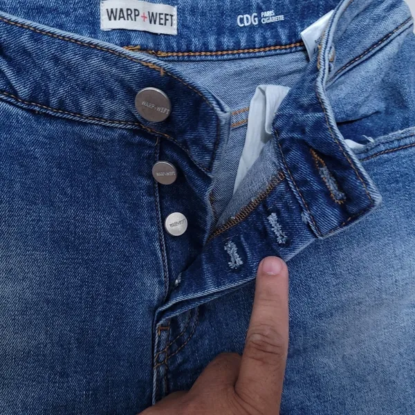 Warp + Weft Distressed Button Fly Cigarette Jeans |CDG Paris Size 25x26 - Image 11