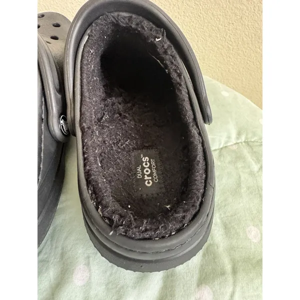 Crocs Black Faux Fur Fuzz-Lined Slip On Clog Round Toe Womens size 8 - Image 7