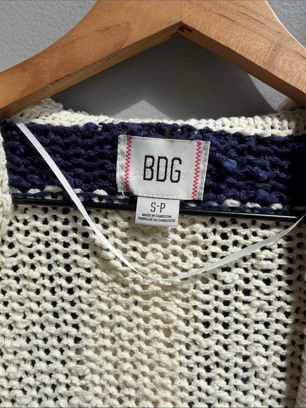 Urban Outfitters BDG Tyler Chunky Blue and Cream Striped Open-Front Sweater - Image 6