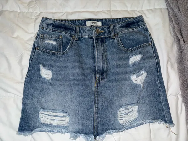 Forever 21 Jean Skirt Distressed - Image 3