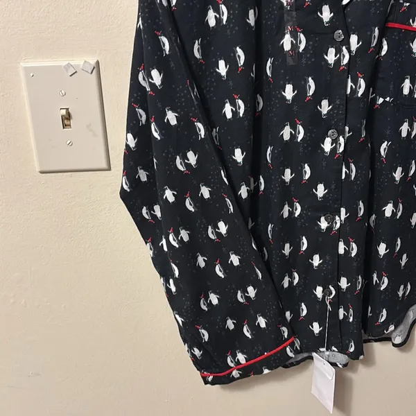 Victoria's Secret Black and White Patterned women,s nightshirt - Image 6