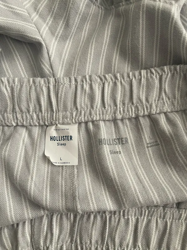 Hollister Flannel Ruffle Shorts - large - Image 6